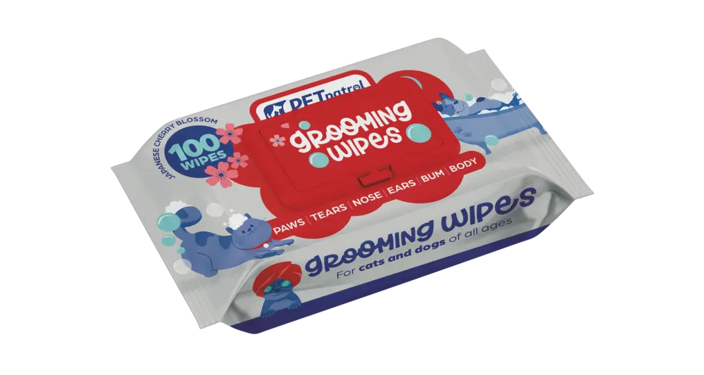 grooming wipes in pouch
